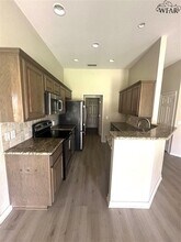 604 Charlotte Ave in Burkburnett, TX - Building Photo - Building Photo