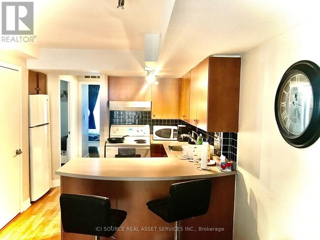 415 Jarvis St in Toronto, ON - Building Photo - Building Photo