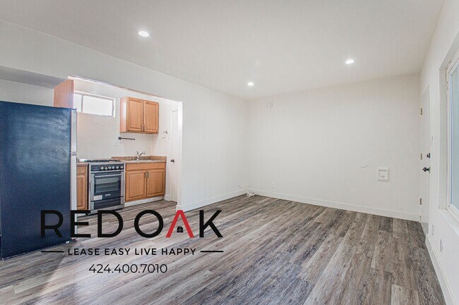 4630 Venice Blvd., Unit 9 in Los Angeles, CA - Building Photo - Building Photo