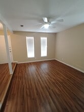 622 Billie Ruth Ln in Hurst, TX - Foto de edificio - Building Photo