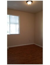 9769 Dartmoor Way in Elk Grove, CA - Building Photo - Building Photo