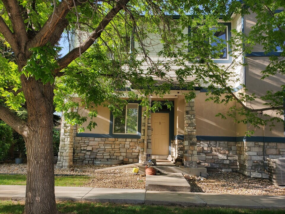 2850 Kansas Dr Unit D in Fort Collins, CO - Foto de edificio
