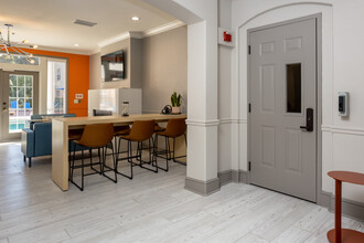 Windsor Hall in Gainesville, FL - Building Photo - Interior Photo