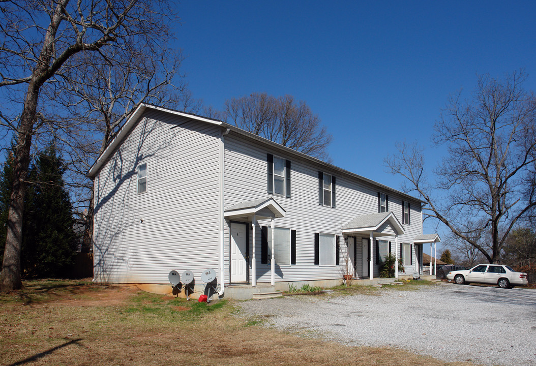 101 Jackson St in Easley, SC - Building Photo