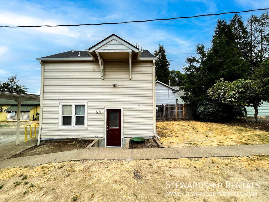 1472 E 19th Ave in Eugene, OR - Building Photo