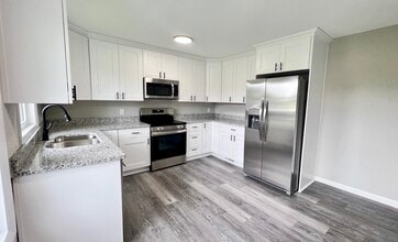 1825 Gildner Rd in Hampton, VA - Building Photo - Building Photo