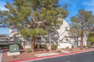 8920 Antioch Way in Las Vegas, NV - Building Photo - Building Photo