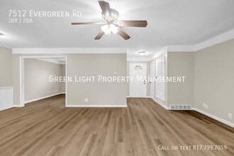 7512 Evergreen Rd in Richland Hills, TX - Building Photo - Building Photo