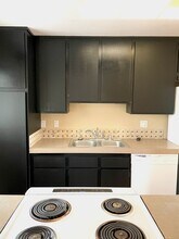 23491 Los Adornos in Laguna Hills, CA - Building Photo - Building Photo