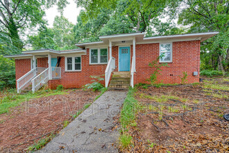 32 Bagwell Cir in Greenville, SC - Building Photo - Building Photo