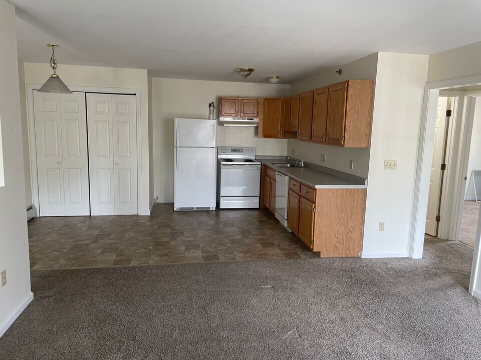 53 Smithwheel Rd in Old Orchard Beach, ME - Building Photo