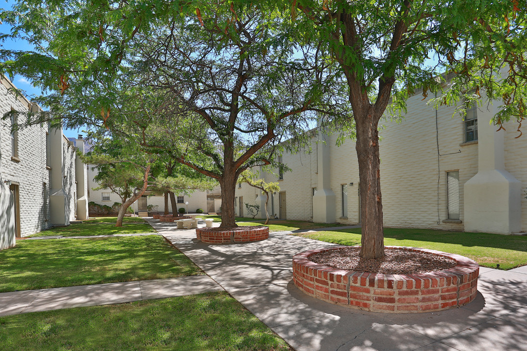 Kings Hill Apartments in El Paso, TX - Building Photo