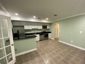 1246 Queen St NE, Unit 3 in Washington, DC - Foto de edificio - Building Photo