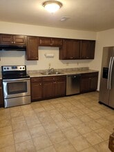 7 Peartree Ln in Glen Carbon, IL - Building Photo - Building Photo