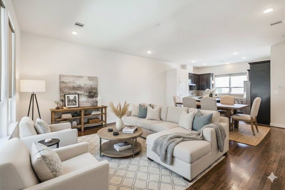 946 W 18th St in Houston, TX - Building Photo