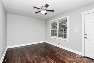 1826 Merriman Ave in Charlotte, NC - Foto de edificio - Building Photo