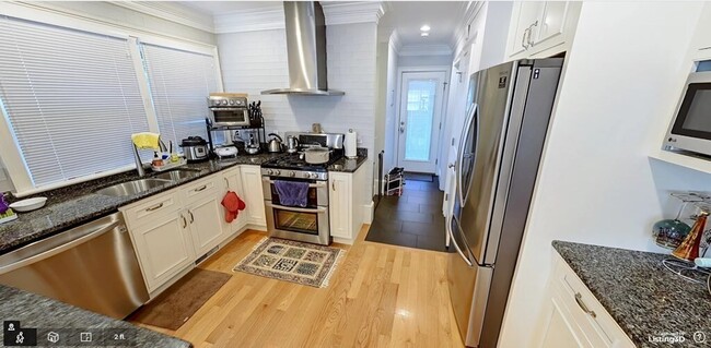 property at 281 Walnut St