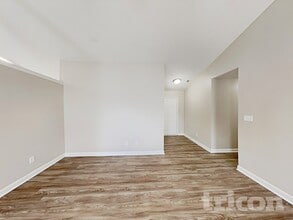 956 Ashland Ave in Statesville, NC - Foto de edificio - Building Photo