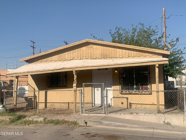 property at 119 S Lee St