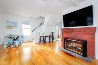 4 L St in Hampton, NH - Building Photo - Building Photo