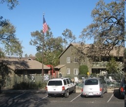 Terracina Oaks Apartments in Auburn, CA - Building Photo - Building Photo