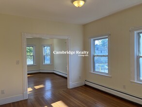 56 Madison Ave, Unit 2 in Cambridge, MA - Building Photo - Building Photo