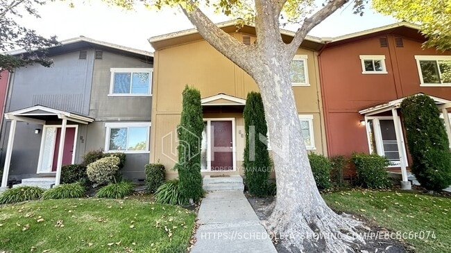 property at 532 Tyrella Ave