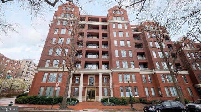 property at 955 26th St NW