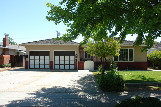 984-986 Zarick Dr in San Jose, CA - Building Photo - Building Photo