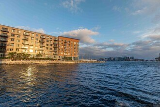 45 Lewis St in Boston, MA - Building Photo - Building Photo