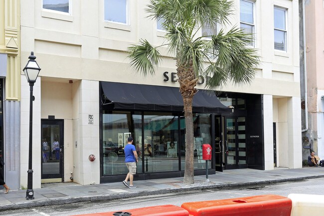 MULTI-FAMILY in Charleston, SC - Foto de edificio - Building Photo