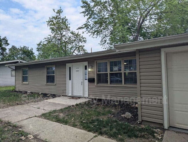 property at 3220 Thames Dr