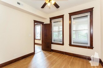 1436 W Addison St in Chicago, IL - Building Photo - Building Photo