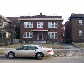 1088 Dayton Ave Apartamentos