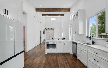 3901 Sayle St in Greenville, TX - Foto de edificio - Building Photo