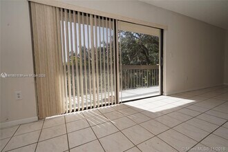5201 Orduna Dr in Coral Gables, FL - Building Photo - Building Photo