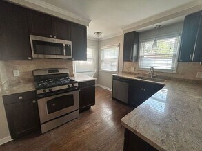 2155 Harvard Rd in Berkley, MI - Building Photo - Building Photo