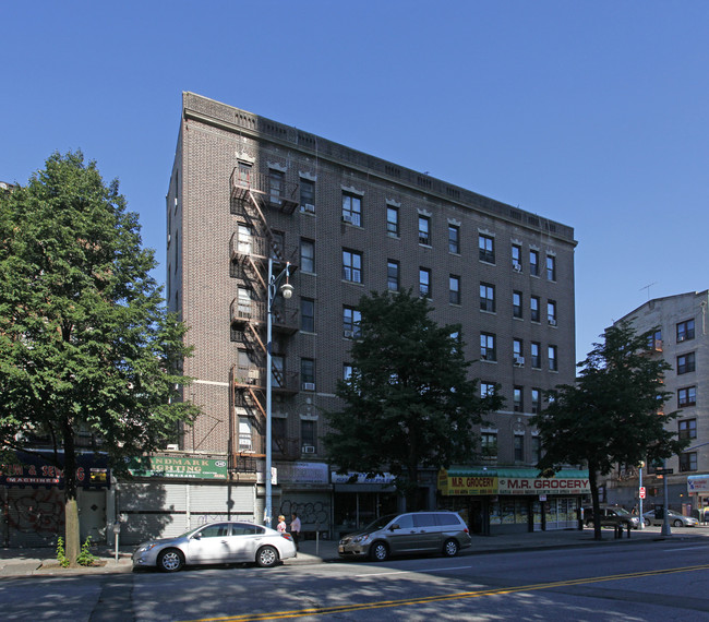 340 Roebling St in Brooklyn, NY - Building Photo - Building Photo