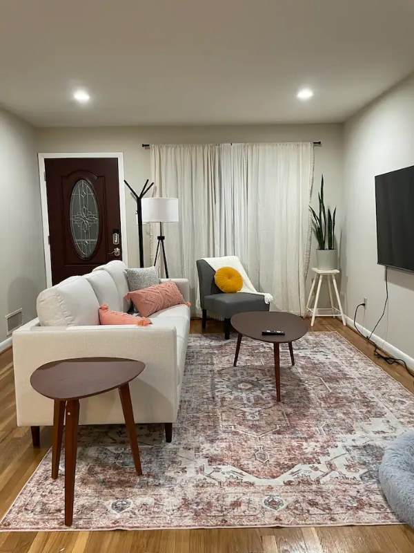 property at 134 Jasper Pl