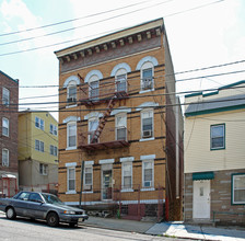 1107-1109 6th St in North Bergen, NJ - Building Photo - Building Photo