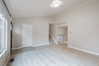 14248 92nd Pl NE in Kirkland, WA - Building Photo - Building Photo