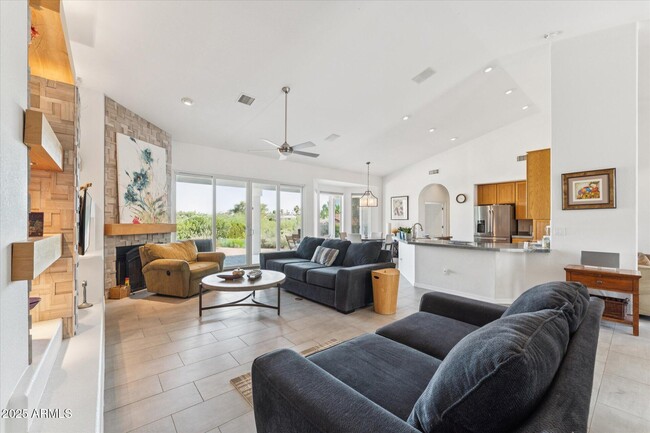 property at 11023 N Walsh Dr