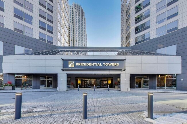 property at 555 W Madison St