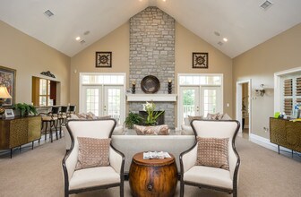 Greystone at Columbus Park in Columbus, GA - Foto de edificio - Lobby