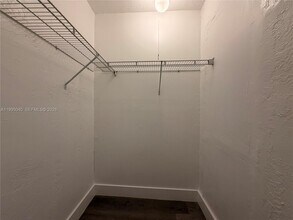 143 SW 9th St, Unit 310 in Miami, FL - Building Photo - Building Photo