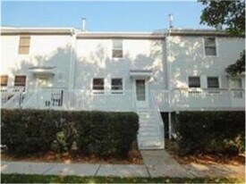 1730 Merrimac Ln N in Plymouth, MN - Building Photo