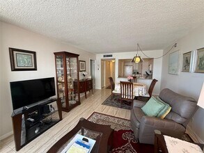 6279 Sun Blvd in St. Petersburg, FL - Building Photo - Building Photo