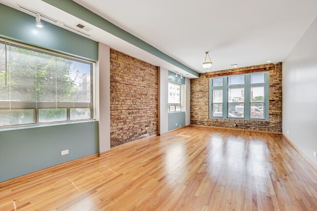 property at 1769 N Clybourn Ave