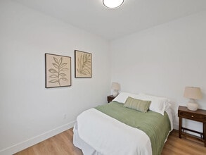 20 Hill St in Hamilton, ON - Building Photo - Building Photo