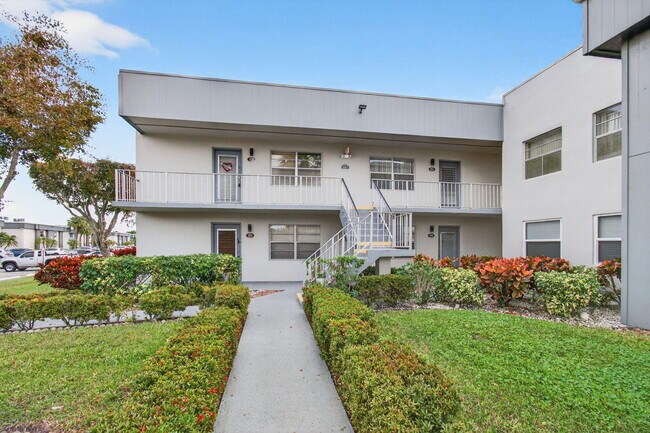 292 Piedmont G in Delray Beach, FL - Building Photo - Building Photo